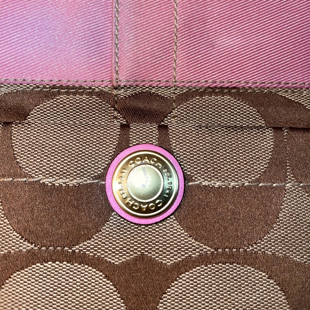 🔥 SOLD🔥Coach Signature Pink shoulder bag - Picture 2 of 10